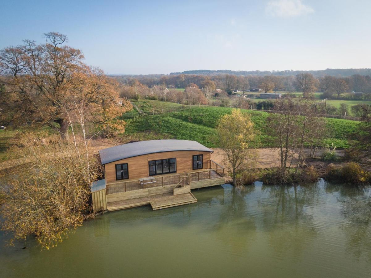 Sumners Ponds Fishery & Campsite Ξενοδοχείο Χόρσαμ Εξωτερικό φωτογραφία