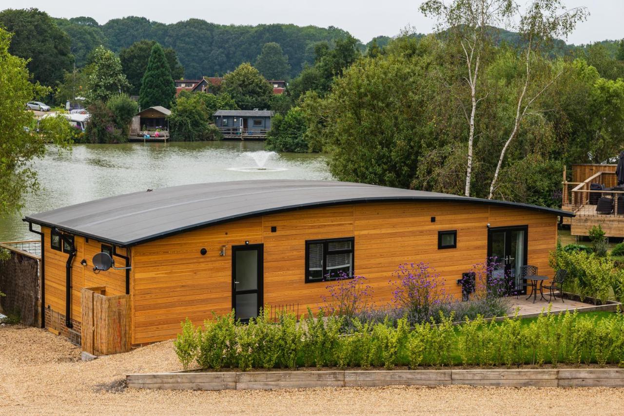 Sumners Ponds Fishery & Campsite Ξενοδοχείο Χόρσαμ Εξωτερικό φωτογραφία